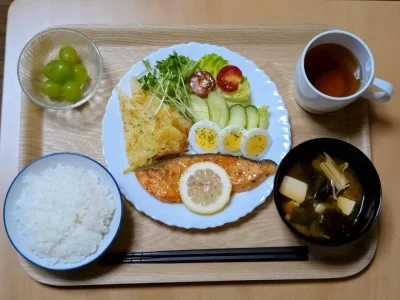 LINE_ALBUM_食事_251031_3