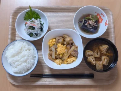 LINE_ALBUM_食事_251031_42